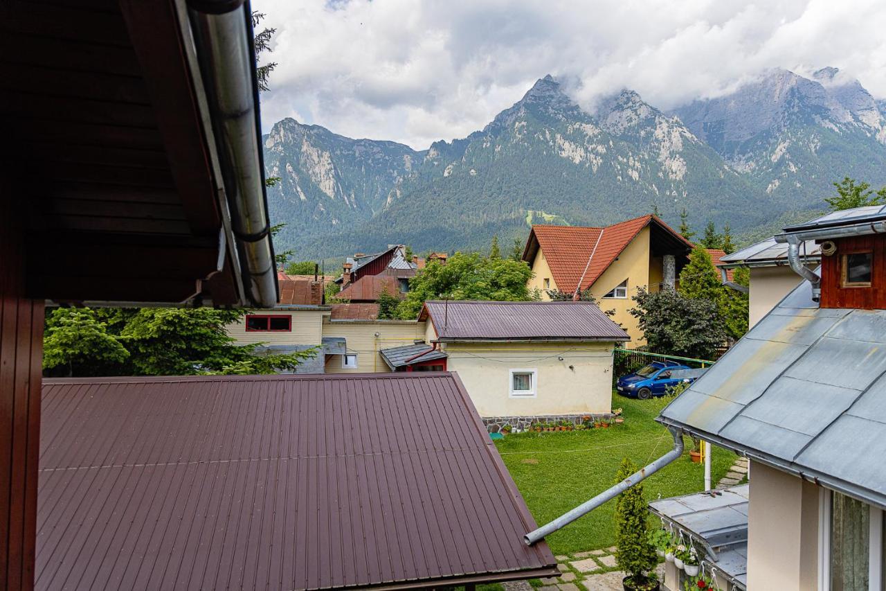 Pensiunea Montan Buşteni Exteriör bild
