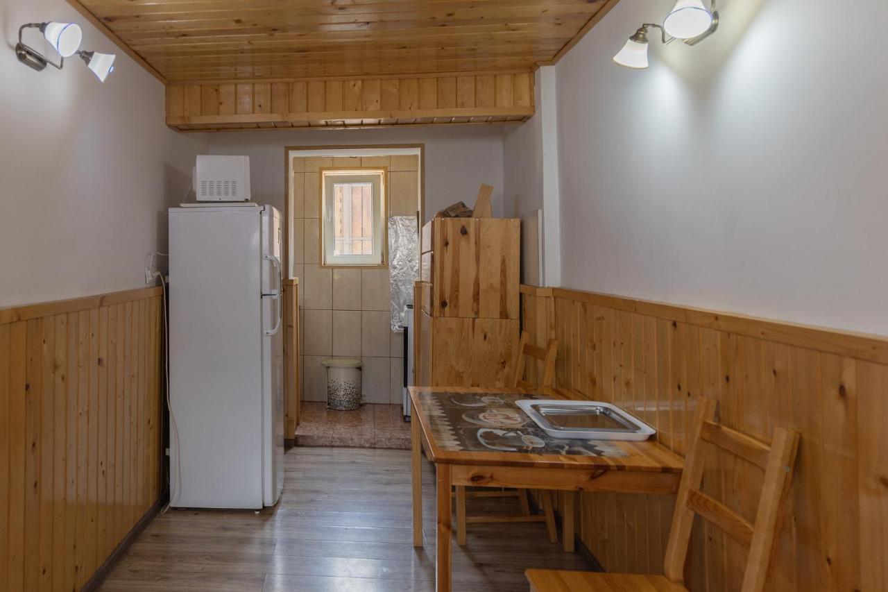 Pensiunea Montan Buşteni Exteriör bild